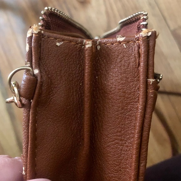 Brown woven crossbody shoulder or clutch bag with outside zipper pocket - Picture 6 of 7